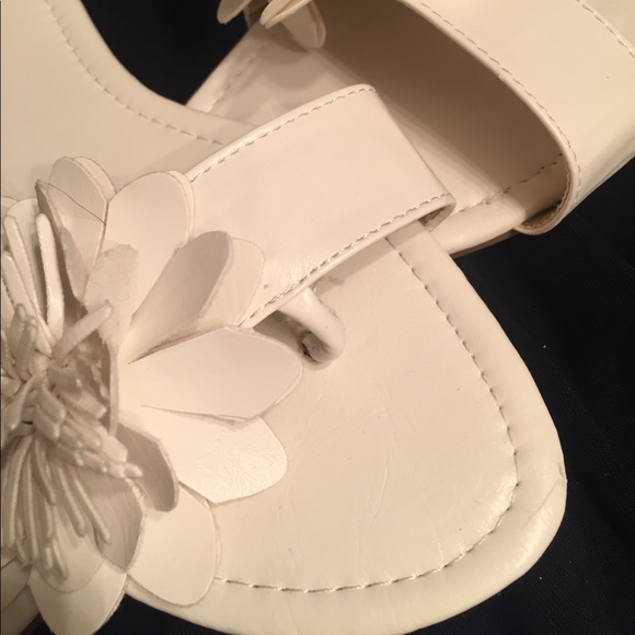 NWOT Spanish summer sandals. - Picture 2 of 6